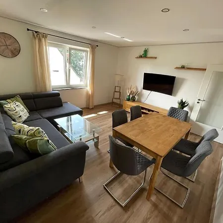 Zentrale Wohnung Mit Kueche&Wlan Neustadt an der Weinstraße Extérieur photo