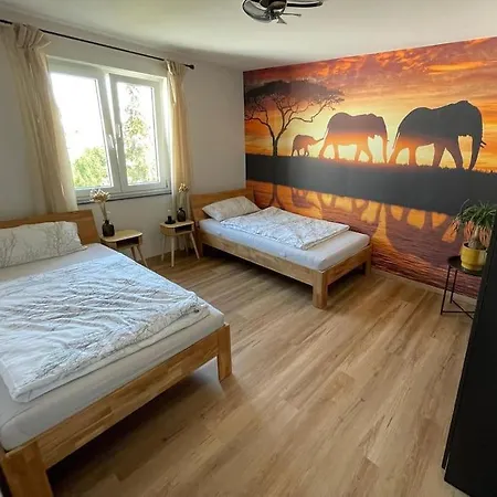 Zentrale Wohnung Mit Kueche&Wlan Neustadt an der Weinstraße Extérieur photo
